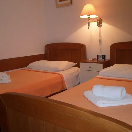 Znjan Pensjonat 3*