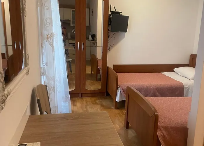 Znjan Pensjonat Split