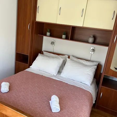 Znjan Guest house 3*