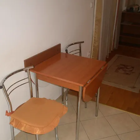 Znjan Guest house 3*