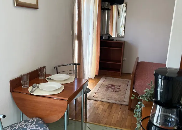 Znjan Πανσιόν