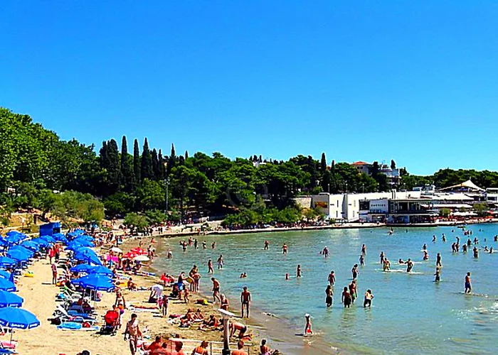 Πανσιόν Znjan 3*