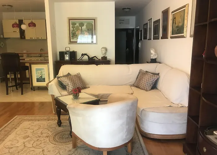 Znjan Πανσιόν 3*